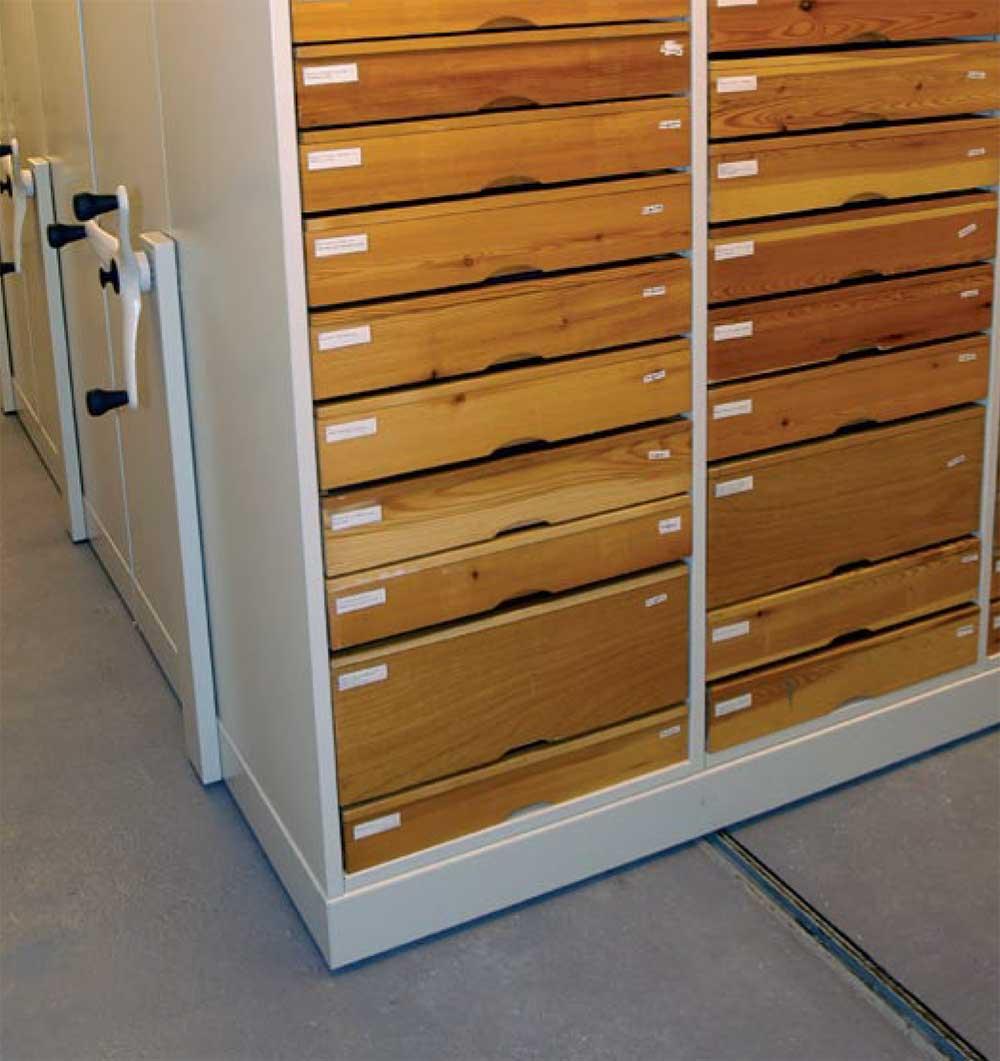 Recessed track system