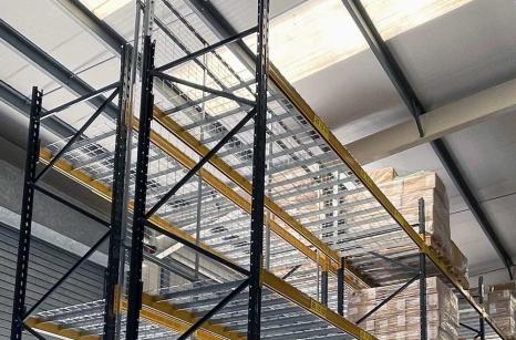 Newly installed anti-collapse between flues and extended uprights